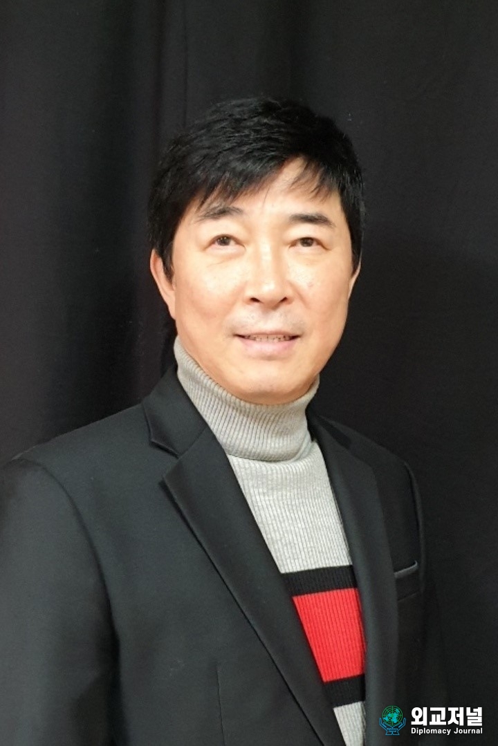 극단대표 겸 영화감독 박용기 (사진=에이튠라이브)