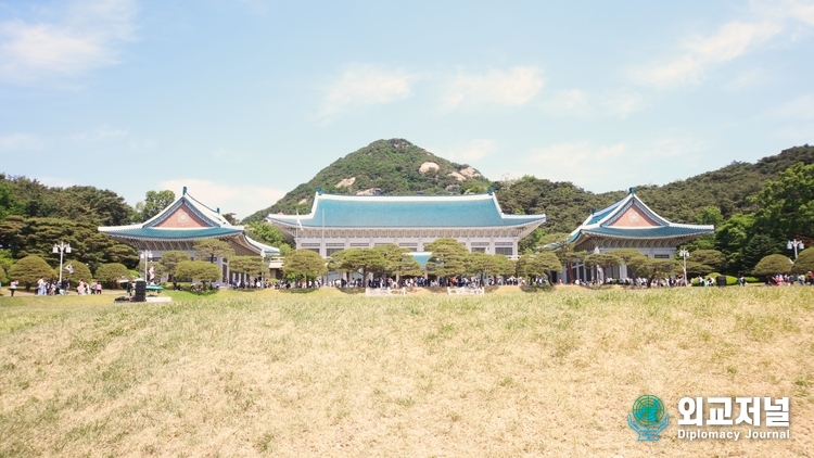 청와대 본관 전경 사진=이장하 기자