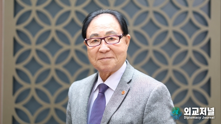  제50주년 LA 한인 축제 행사 ’총괄대회장겸, Diplomacy Journal 저널의 미주 총괄 본부장 김준배 총괄 대회장(사진=이정하기자)