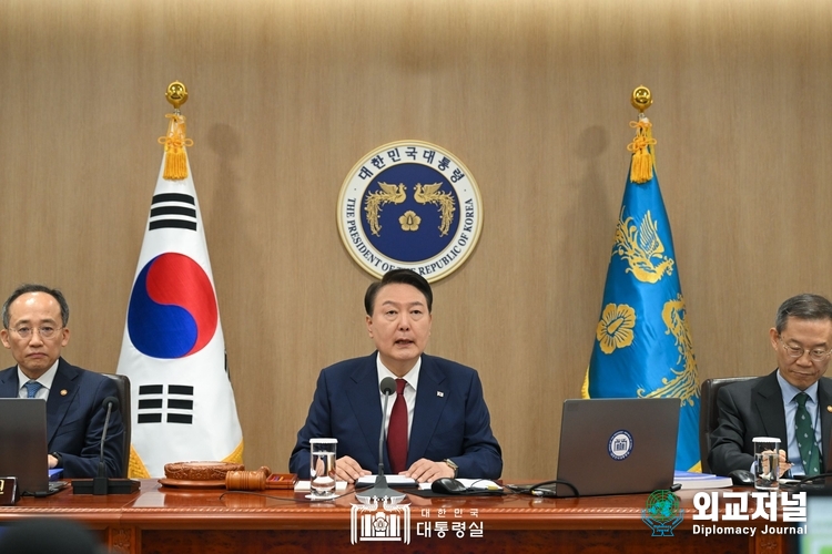  윤석열 대통령이 9일 오전 용산 대통령실에서 제19회 국무회의를 주재하고 있다.(사진=대통령실 제공)