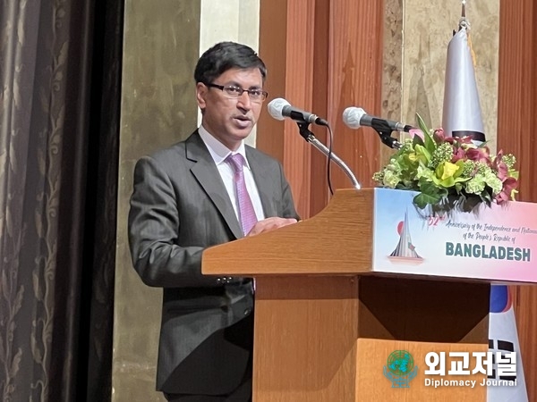  Ambassador of Bangladesh to Korea Delwar Hossain