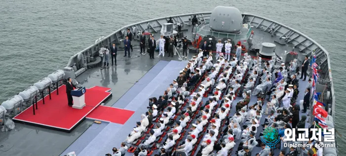 President Yoon Suk-yeol delivers a commemorative speech aboard the Navy landing ship Nojeongbong during the 73rd anniversary of the Incheon landing Operation at the Incheon Harbor waterway on Sept. 15.