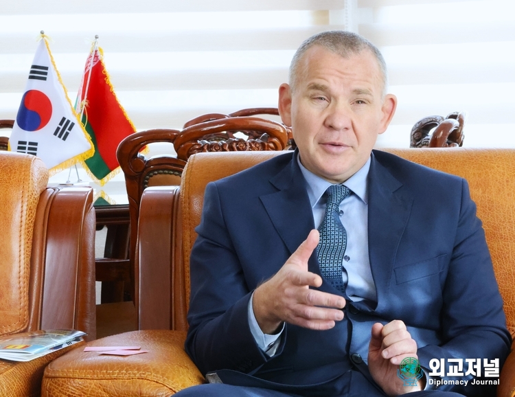 H.E. Andrew Chernetsky, Ambassador of the Republic of Belarus to Korea