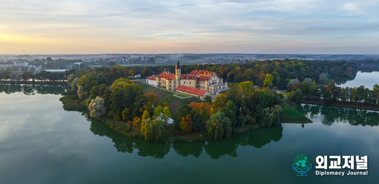 Nezvizh Palace (UNESCO)