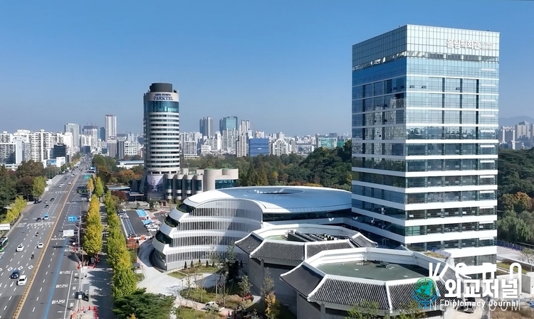 Olympic Center in Songpa-gu, Seoul