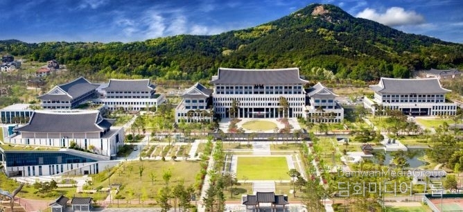 대구·경북 출신 전직 장관 경북도 방문 정책간담회 개최(사진-경상북도 제공)