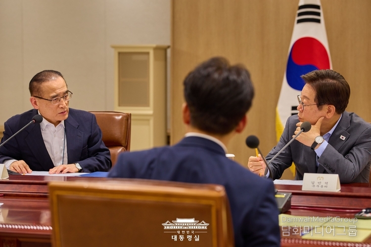 이재명 대통령이 10일 오후 국가안전보장회의(NSC) 전체회의를 직접 주재했다.(사진-대통령실)
