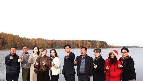 민스크의 바다, 고요 속의 위로...고요한 수면 위의 평화