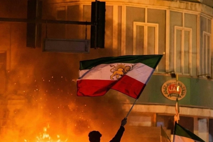 이란 시위, 국제사회의 시선은 어디로 향하고 있는가