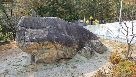 [동영상] 산자락에 안긴 사찰 전경, 아침 안개, 은은한 종소리, 벽사초불정사,천년의뜰,프리미엄 봉안당