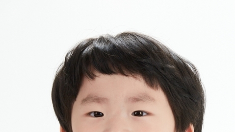 서윤 모델 겸 아역 배우, 어린이 안전 드라마 '밀크맨' 단역 배우들과 성황리 개최