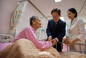 대통령 최초 소록도병원 방문…"사회적 편견 없어져야"