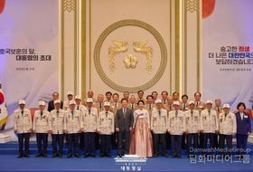 이 대통령, 국가유공자·보훈가족 초청 오찬…"최고 예우로 보답"