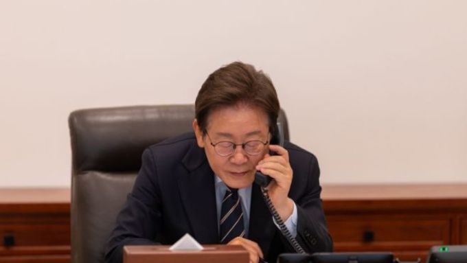 이재명 대통령, 싱가포르 총리와 통화…"전략적 동반자 관계수립"
