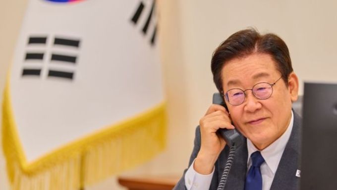 이재명 대통령, 압델 파타 알시시 이집트 대통령과 첫 통화