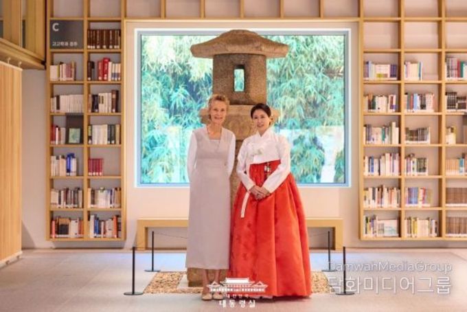 김혜경 여사, 캐나다 총리 부인 환담