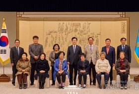 이재명 대통령, 민가협 초청 오찬 간담회