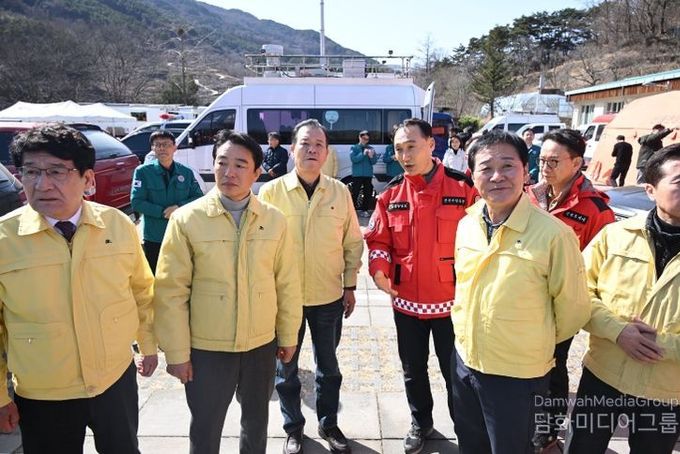 경상남도의회 확대의장단, 함양군 산불현장 위문품 전달