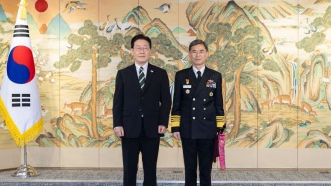 해군참모총장 진급 신고 및 수치 수여식