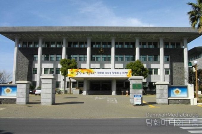 제주도의회, 의원회관 주차장 민원인 전용으로 전면 전환