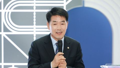 화성특례시의회, 발달장애인 예술전시 ‘아트 브릿지’ 참석…“예술로 잇는 공감의 시간”