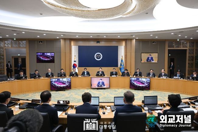 2월 7일 윤석열 대통령은 제6회 국무회의를 주재했다.