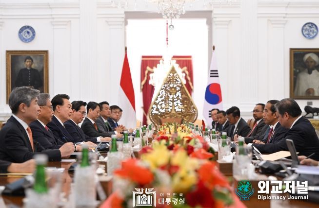 9월 8일 윤석열 대통령은 조코 위도도 인도네시아 대통령과 한-인도네시아 정상회담을 가졌다.