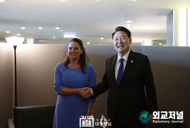 9월 20일 윤석열 대통령은 커털린 노박 헝가리 대통령과 한-헝가리 정상회담을 가졌다.
