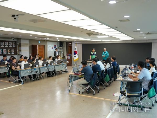 아산시의회 홍성표 의장, 2024 을지연습 근무자 격려 방문