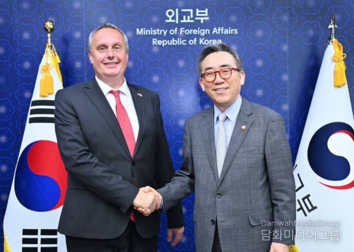 포야르 체코 국가안보보좌관 면담