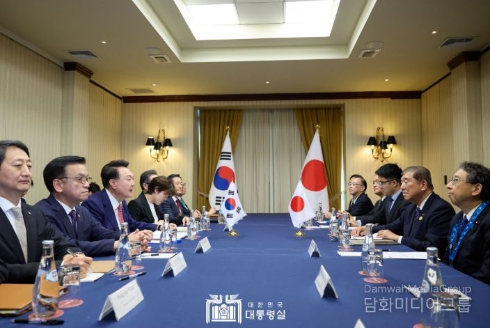 11월 16일 윤석열 대통령은 이시바 시게루 일본 총리와 한-일 정상회담을 가졌다.