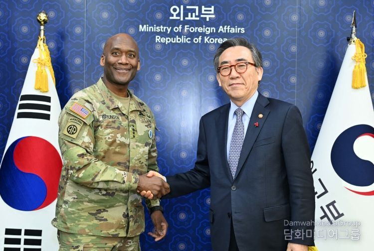 조태열 장관, 신임 주한미군사령관 접견