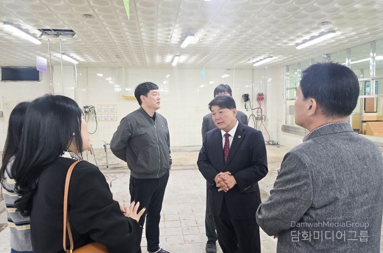 이성룡 울산광역시의회 의장, 중구 유곡중학교 현장 방문
